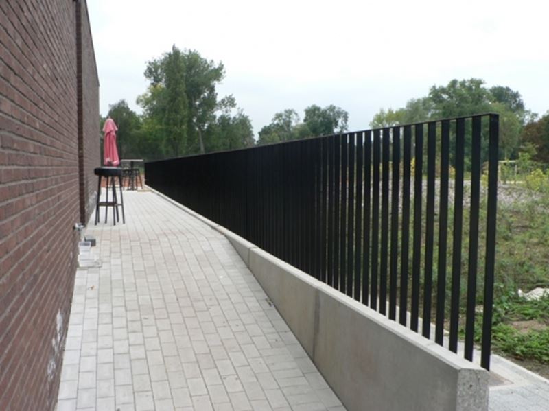 Handrail